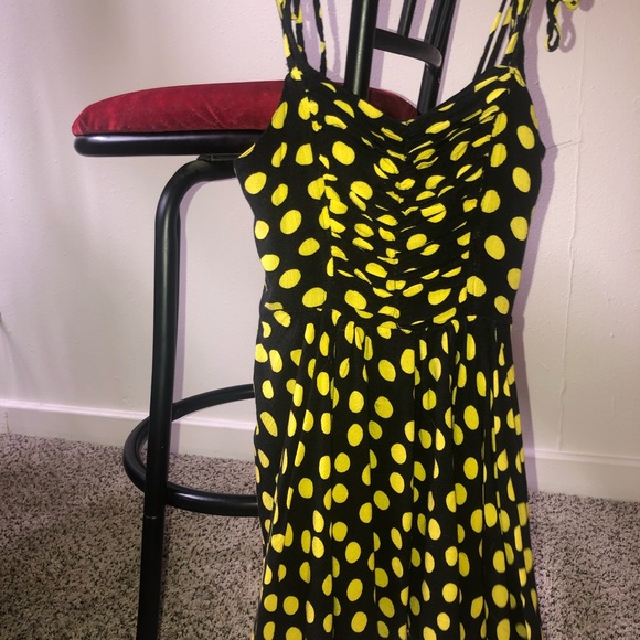 Yellow polka dot mini black romper w/ tie shoulder - Picture 2 of 3